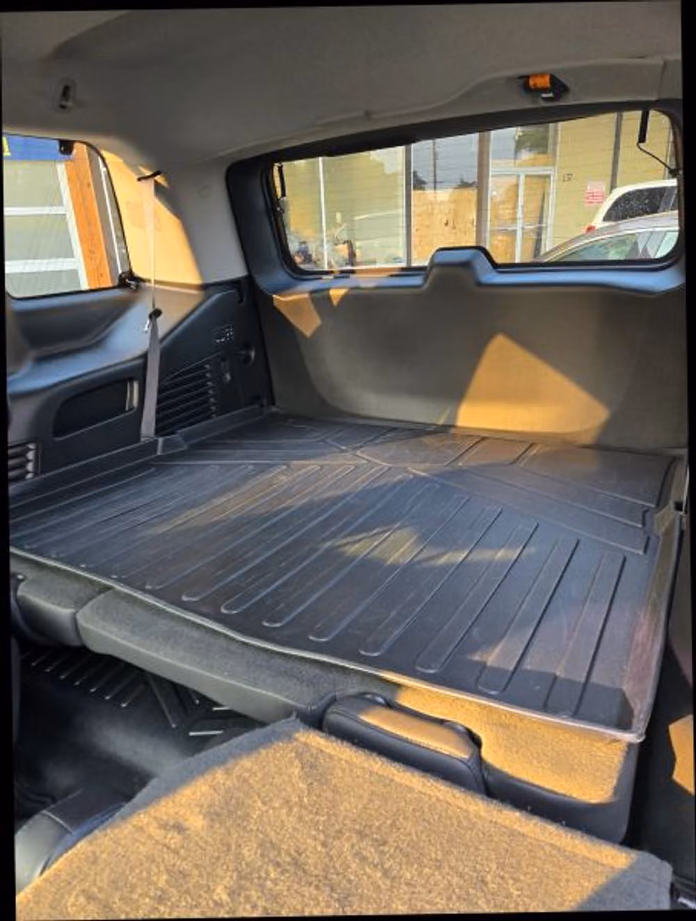 2019 Cadillac Escalade Premium Luxury Image 14
