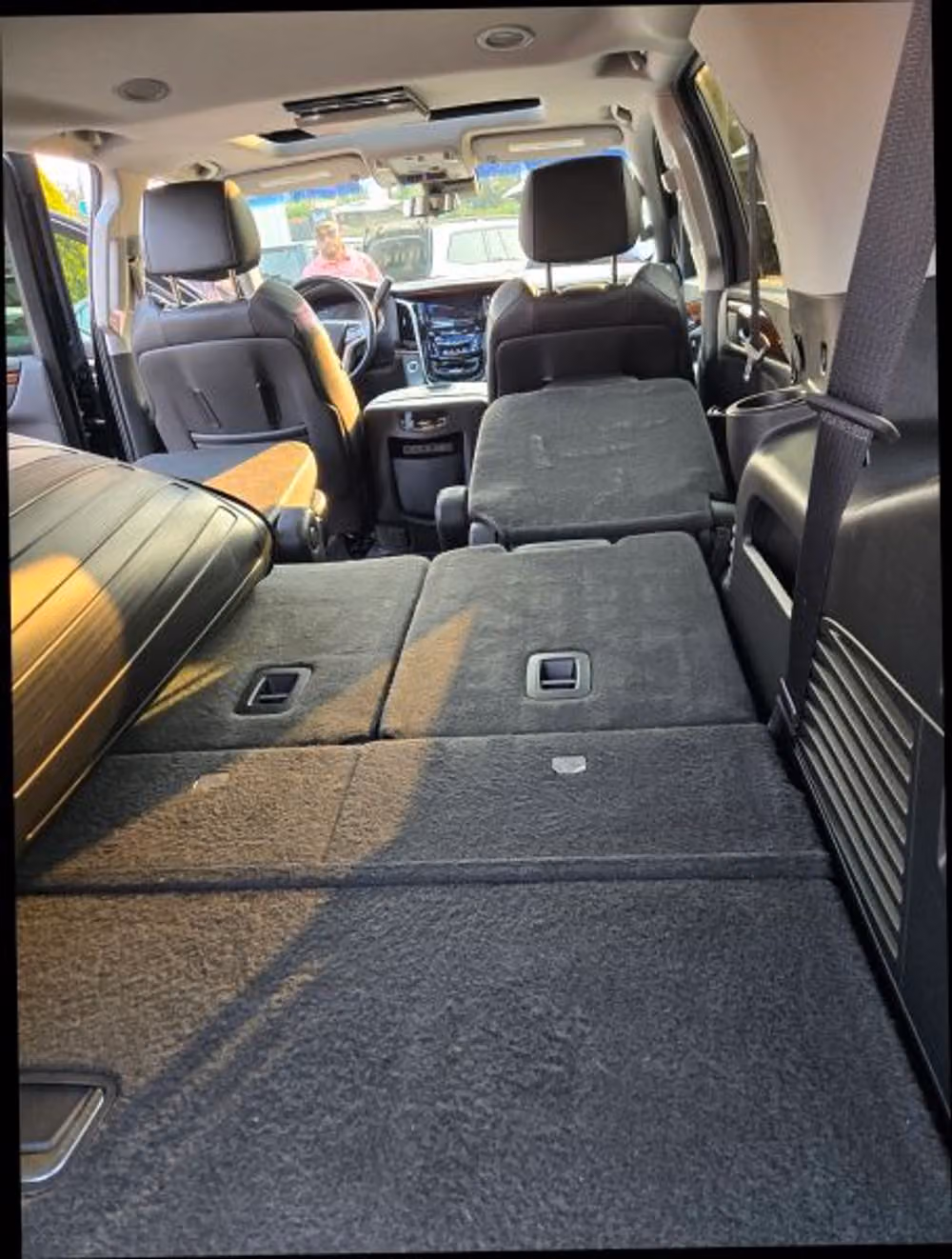2019 Cadillac Escalade Premium Luxury Image 9