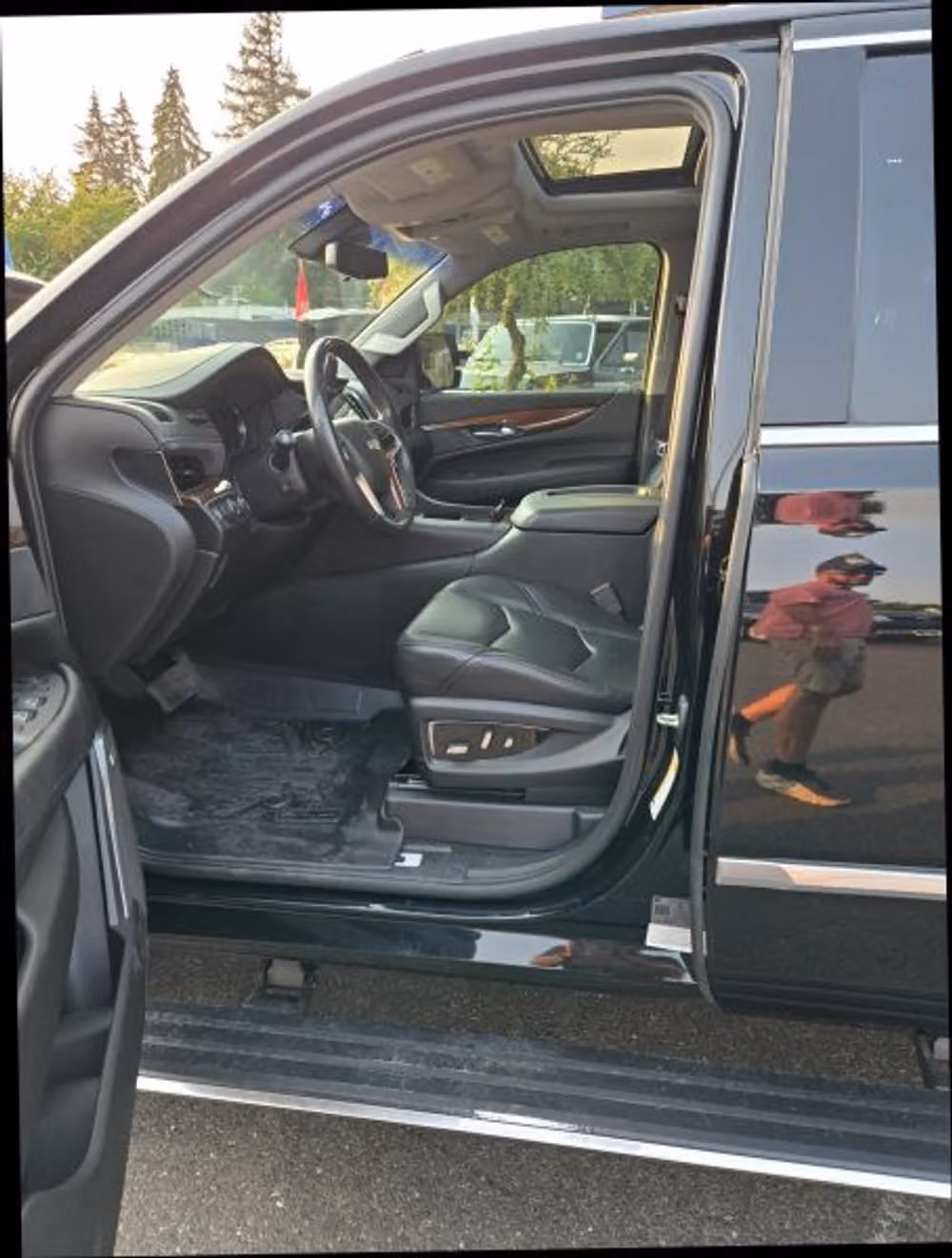 2019 Cadillac Escalade Premium Luxury Image 12