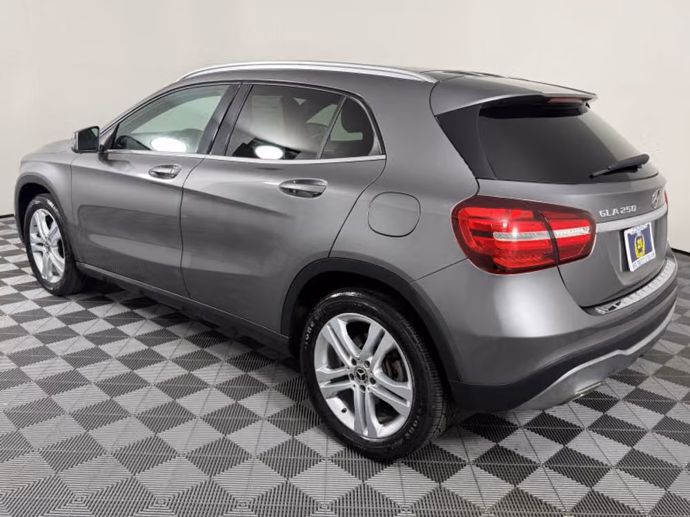 2020 Mercedes-Benz GLA GLA 250 Sport Utility 4D Image 6