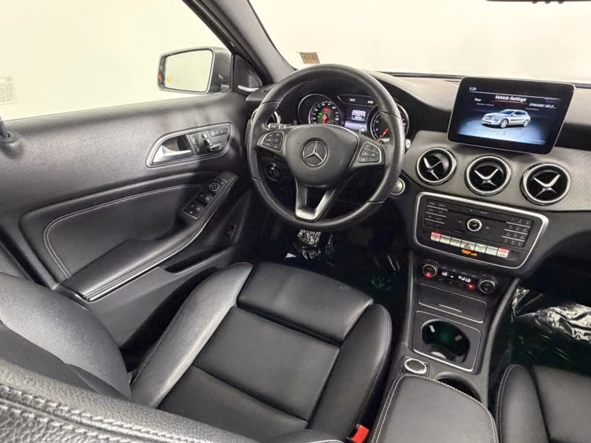 2020 Mercedes-Benz GLA GLA 250 Sport Utility 4D Image 9