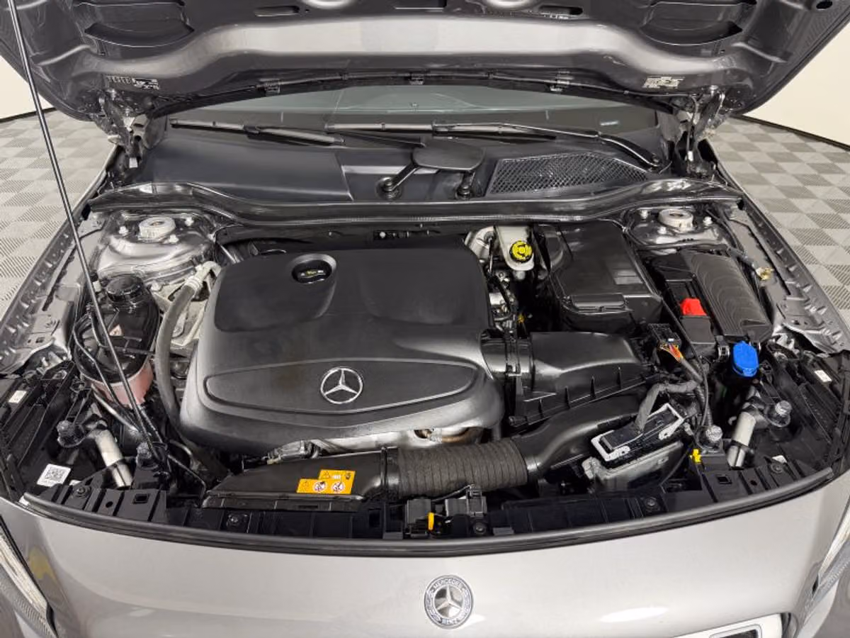 2020 Mercedes-Benz GLA GLA 250 Sport Utility 4D Image 38