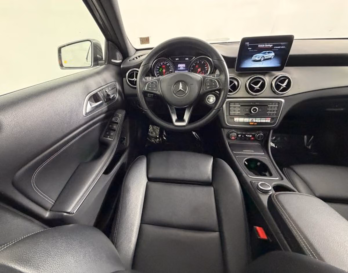 2020 Mercedes-Benz GLA GLA 250 Sport Utility 4D Image 11