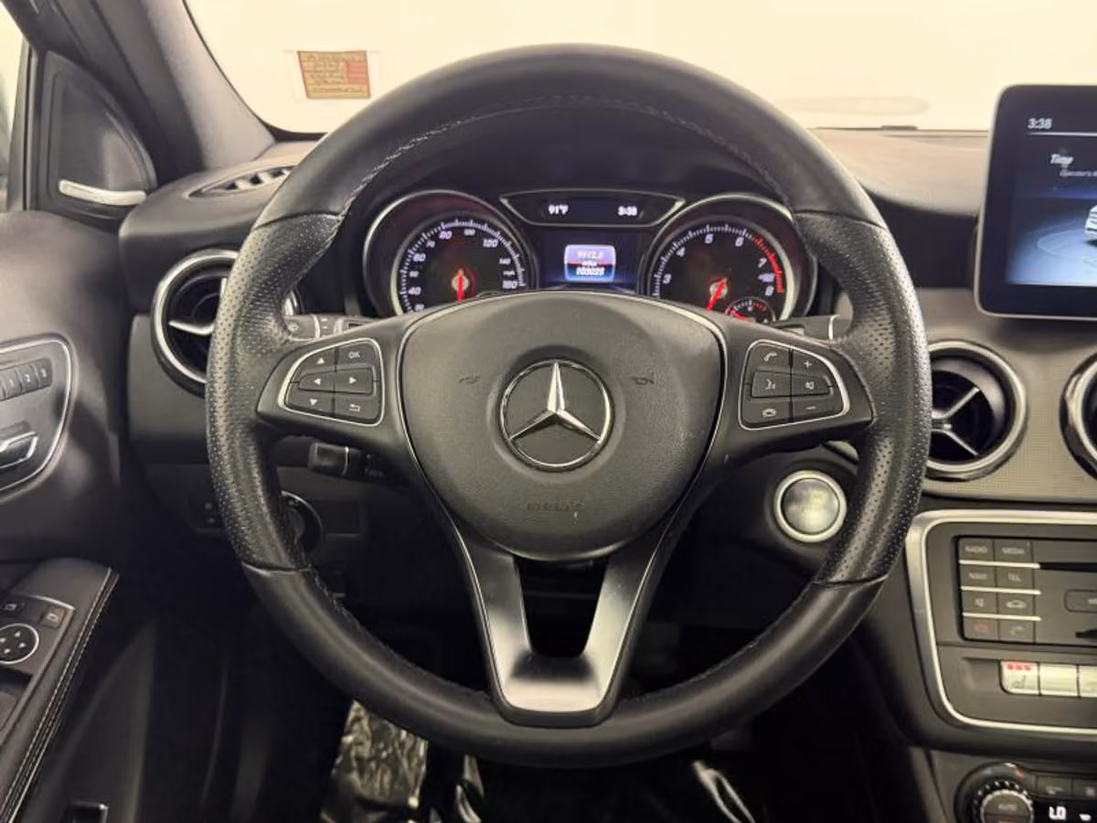 2020 Mercedes-Benz GLA GLA 250 Sport Utility 4D Image 12