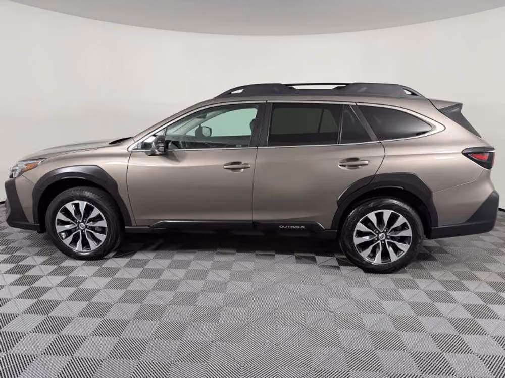 2024 Subaru Outback Limited Crossover Image 6