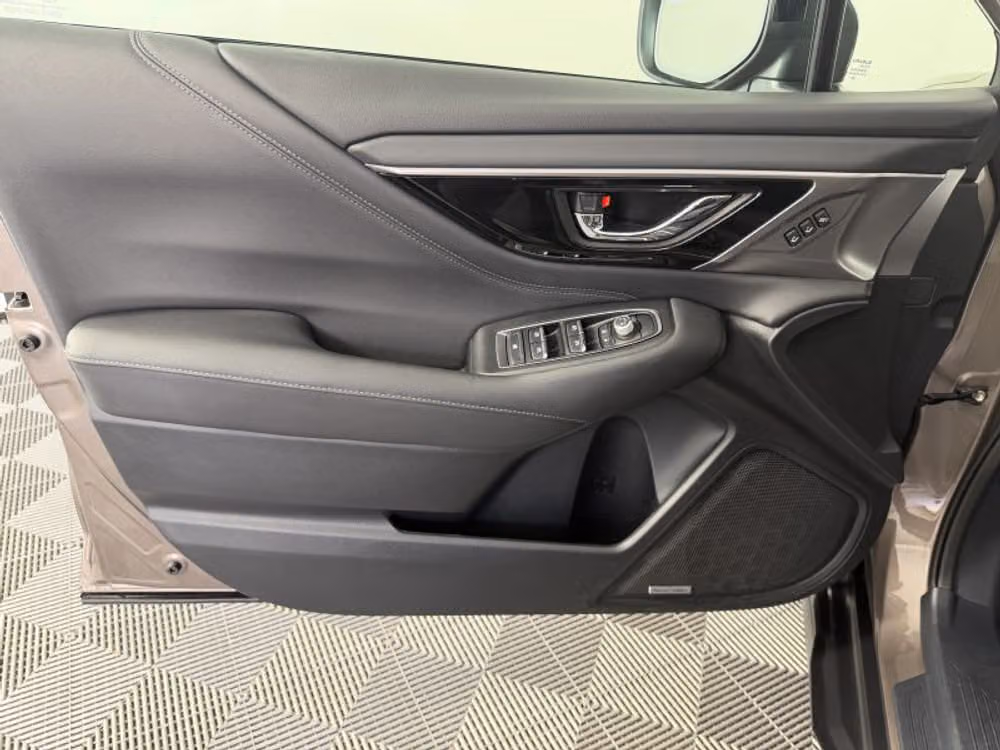 2024 Subaru Outback Limited Crossover Image 28