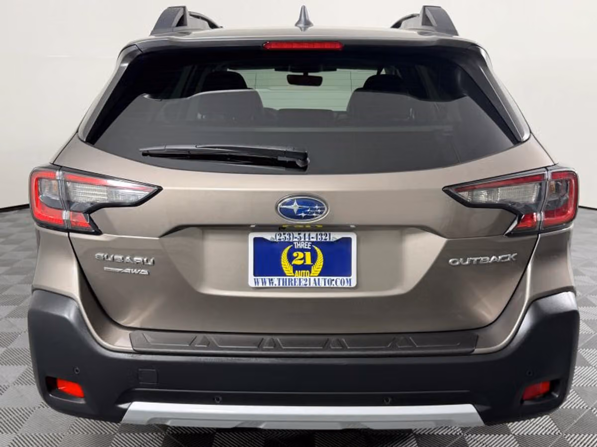 2024 Subaru Outback Limited Crossover Image 8
