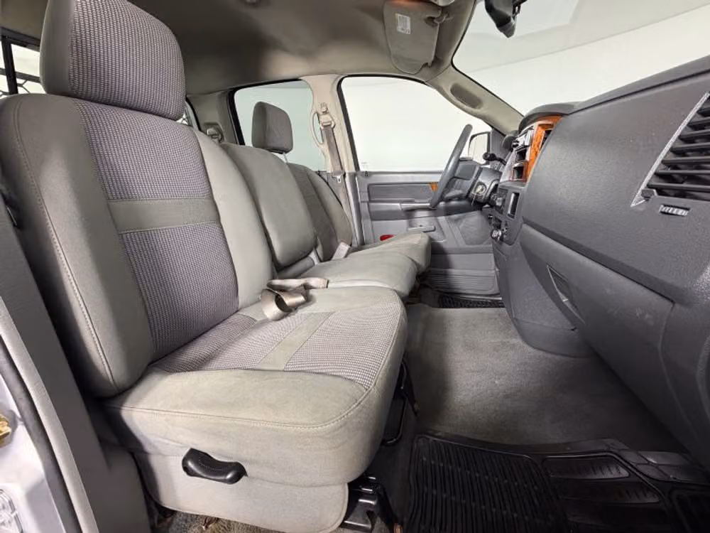 2006 Dodge Ram 2500 SLT Pickup 4D 6 1/4 ft Quad Cab Image 22