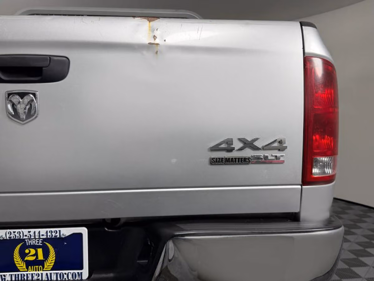 2006 Dodge Ram 2500 SLT Pickup 4D 6 1/4 ft Quad Cab Image 11
