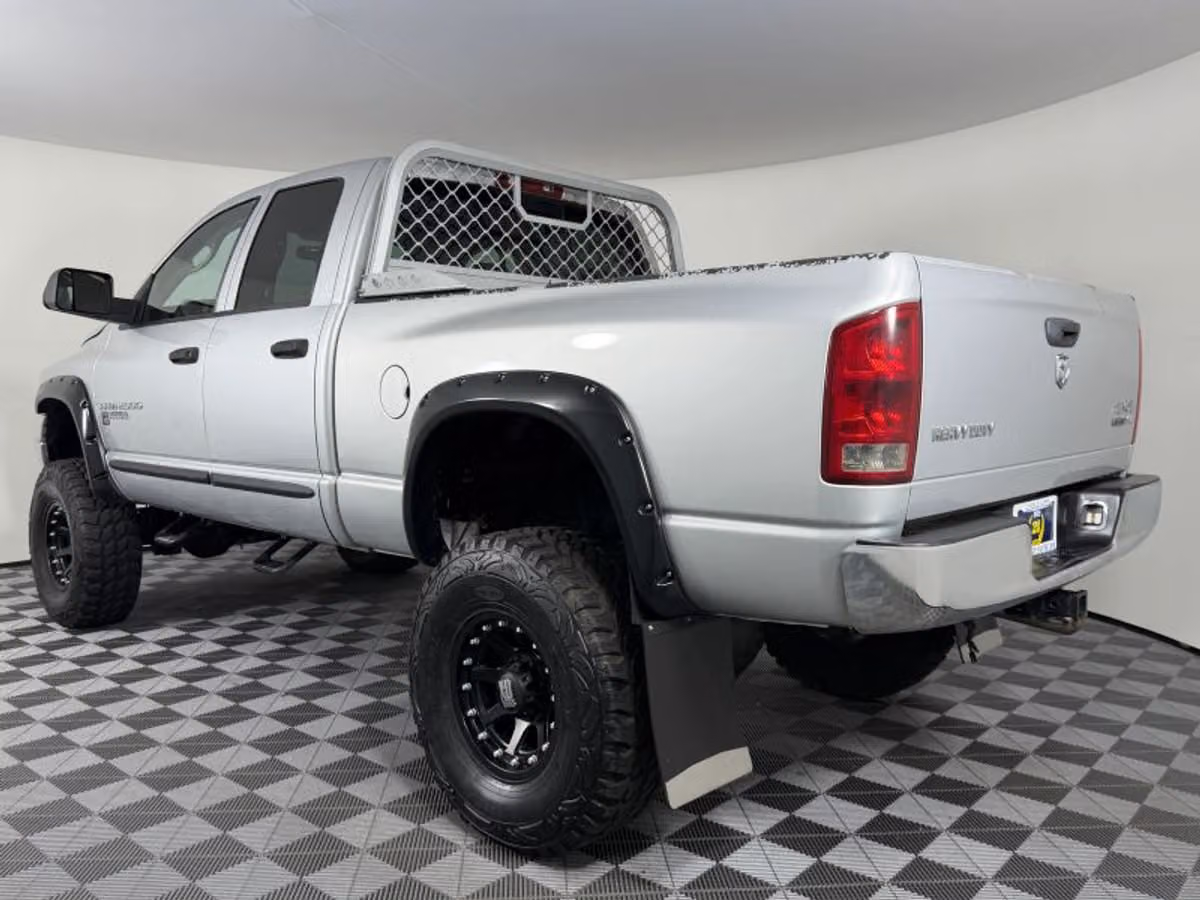 2006 Dodge Ram 2500 SLT Pickup 4D 6 1/4 ft Quad Cab Image 12