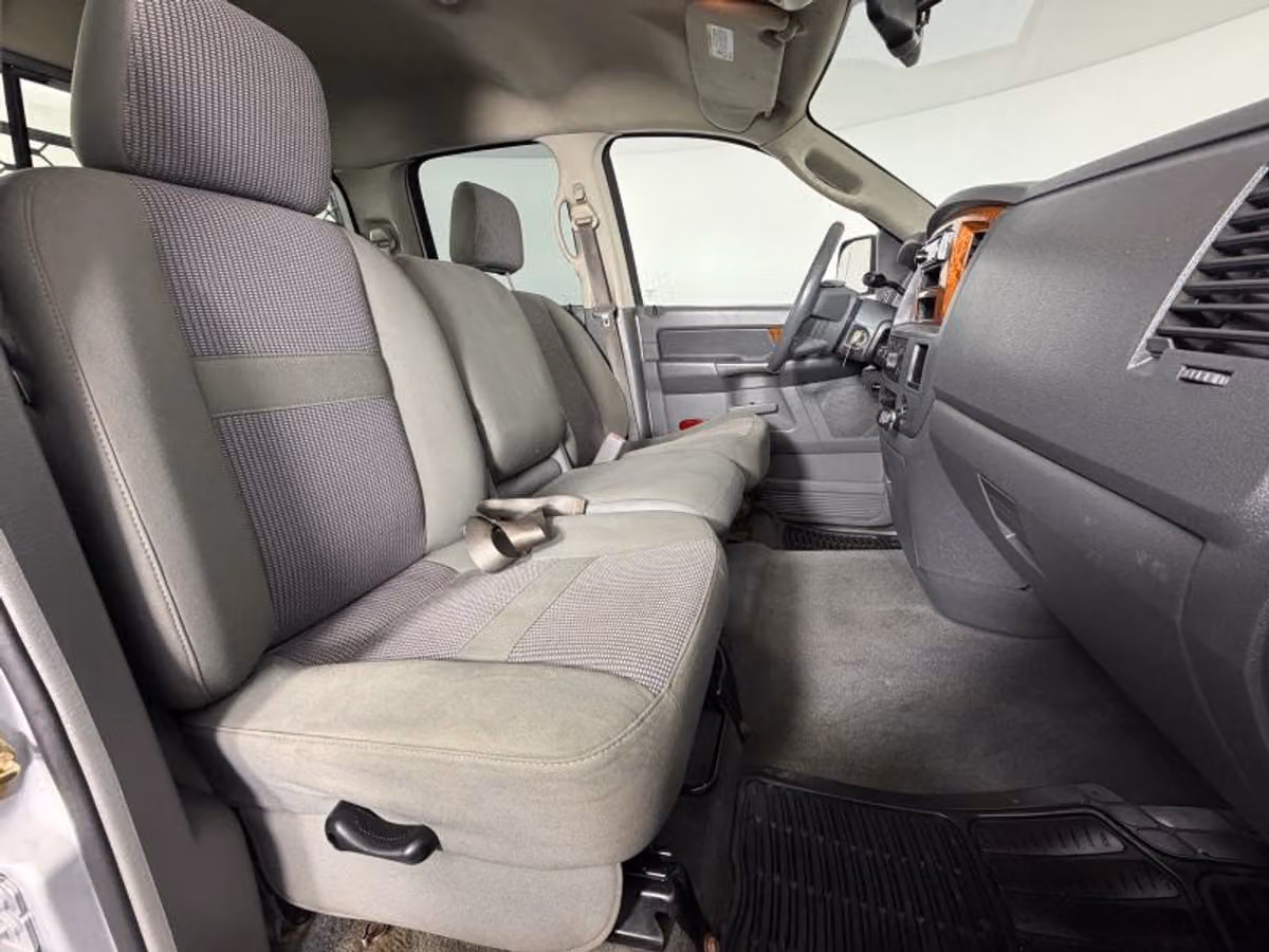 2006 Dodge Ram 2500 SLT Pickup 4D 6 1/4 ft Quad Cab Image 22