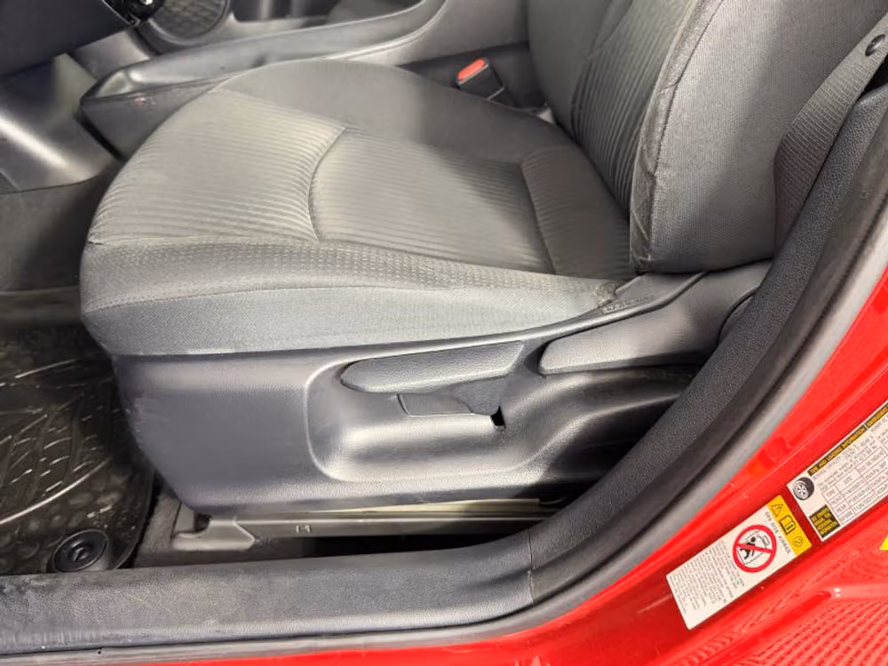 2016 Toyota Prius Two Image 34