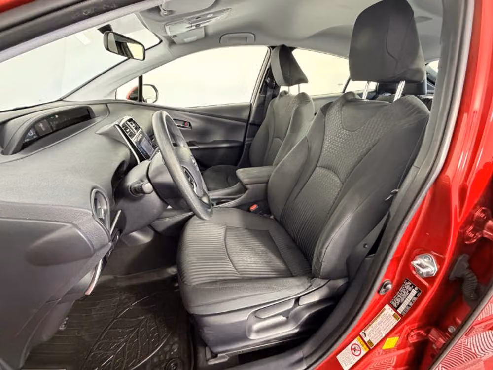 2016 Toyota Prius Two Image 29