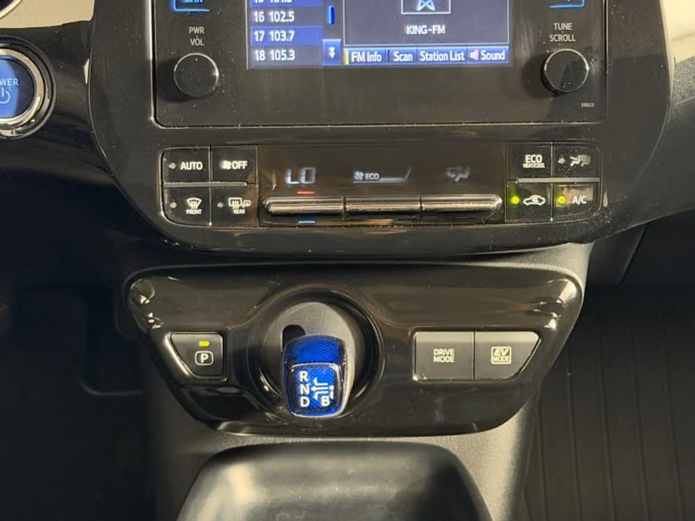 2016 Toyota Prius Two Image 23