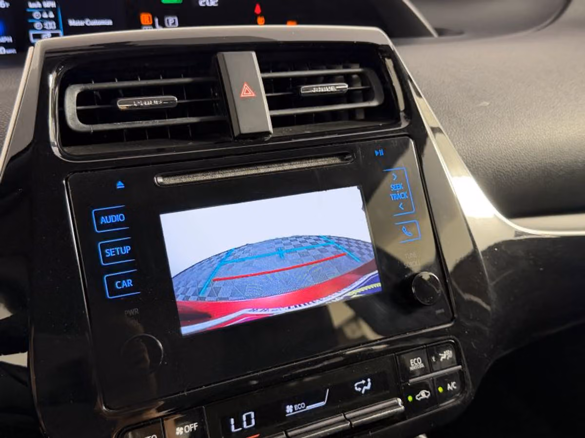 2016 Toyota Prius Two Image 38