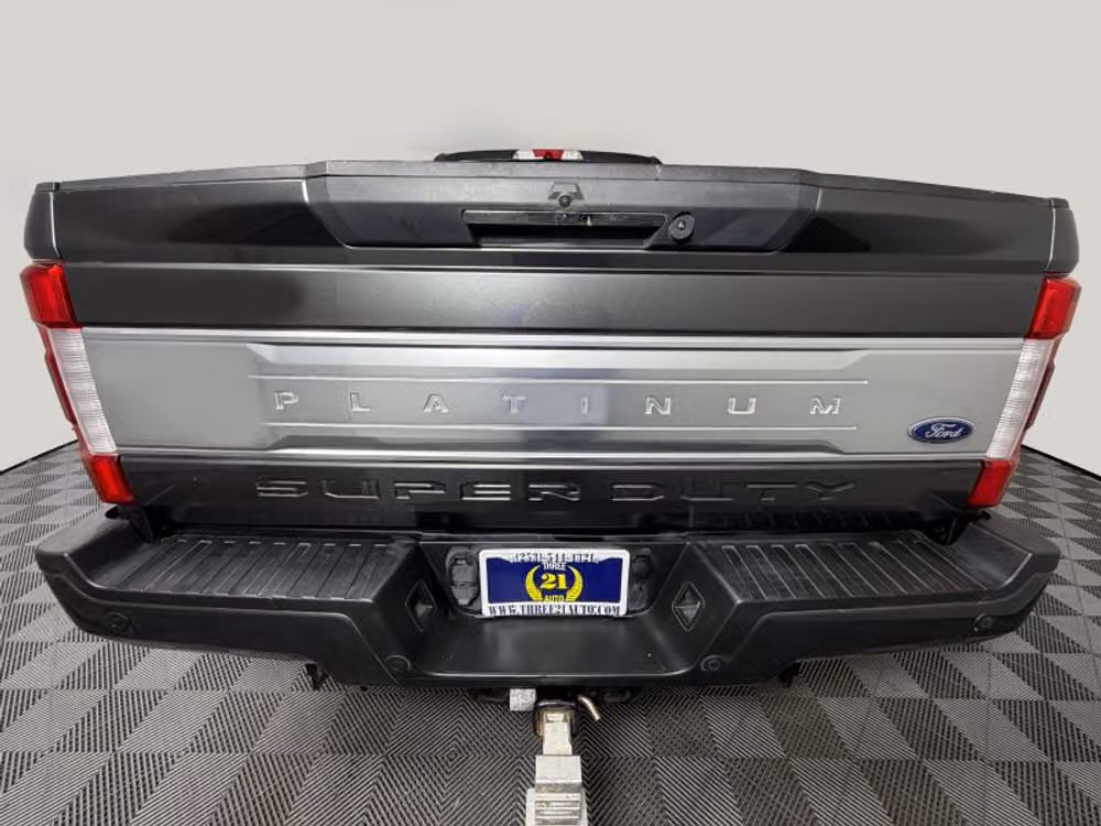 2018 Ford F-350 Super Duty Platinum Crew Cab Image 10
