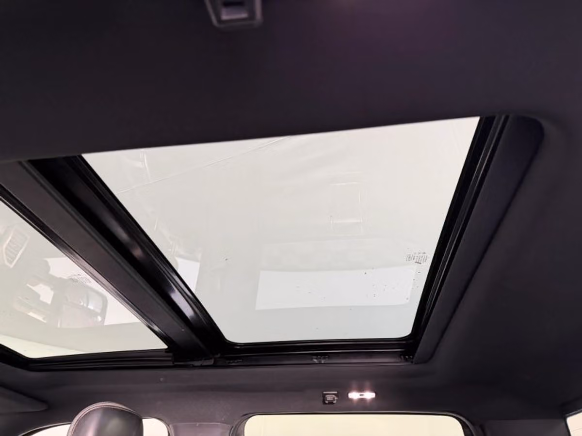 2018 Ford F-350 Super Duty Platinum Crew Cab Image 29