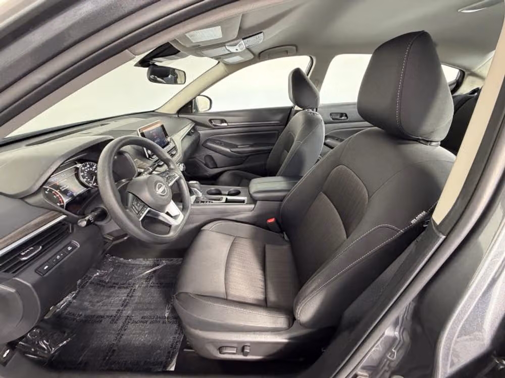 2025 Nissan Altima 2.5 SV Image 17