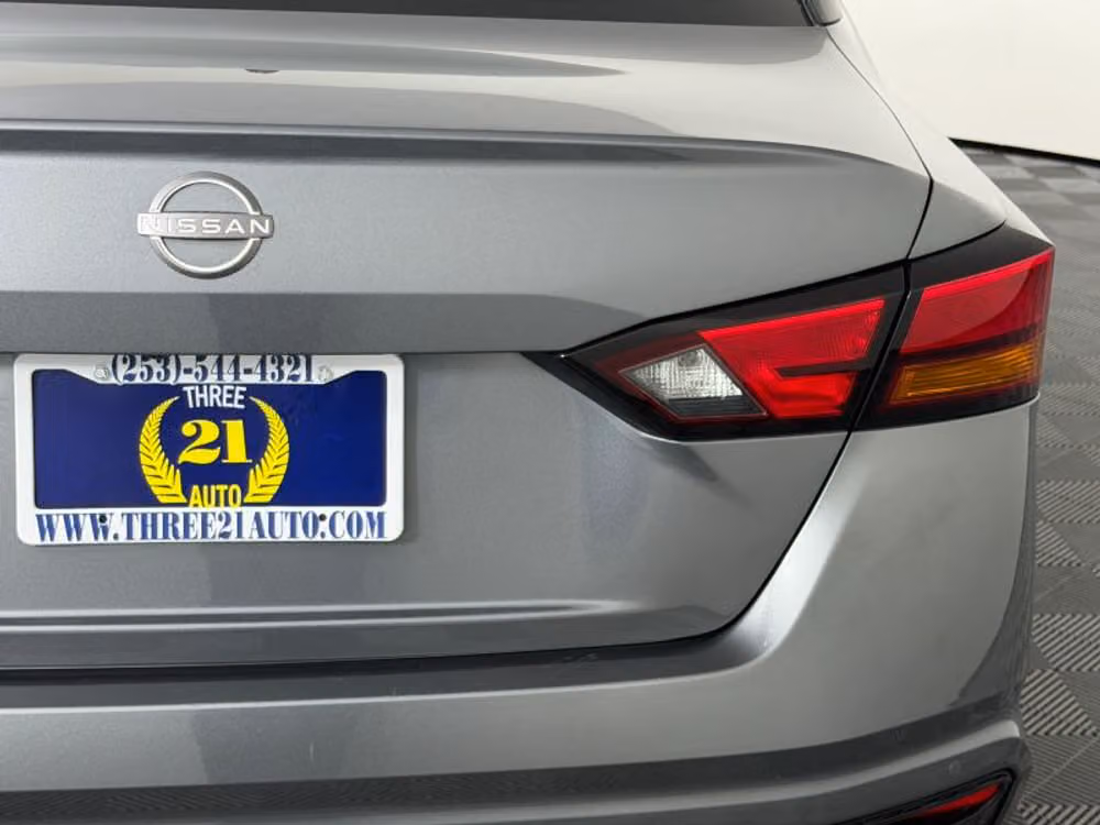 2025 Nissan Altima 2.5 SV Image 11