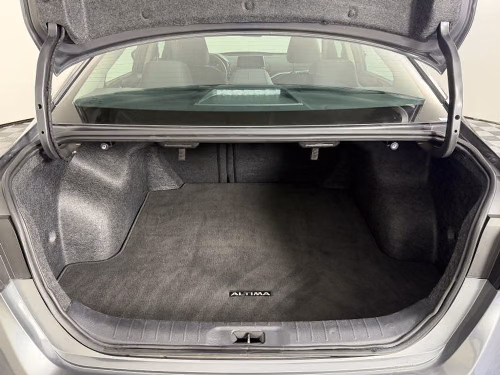 2025 Nissan Altima 2.5 SV Image 15