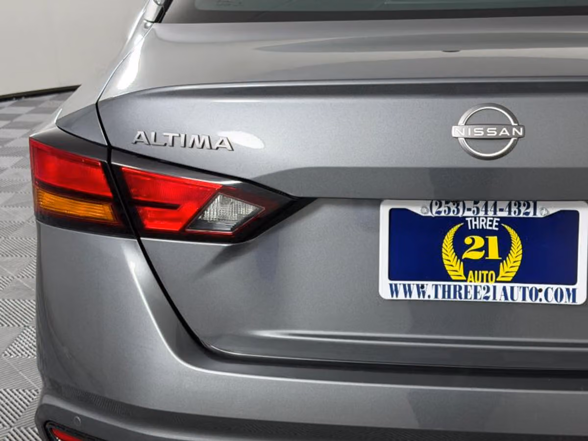 2025 Nissan Altima 2.5 SV Image 10