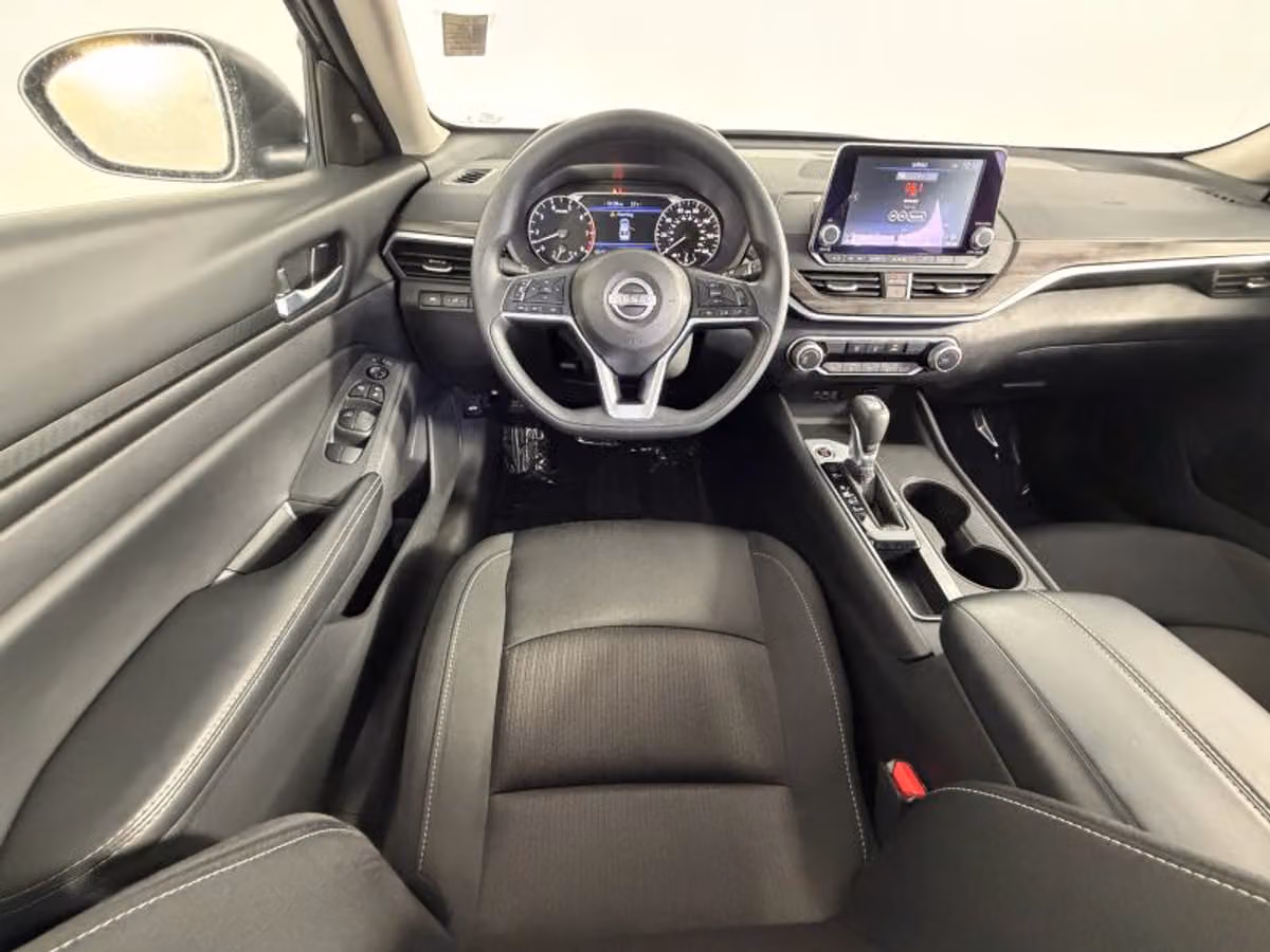 2025 Nissan Altima 2.5 SV Image 31