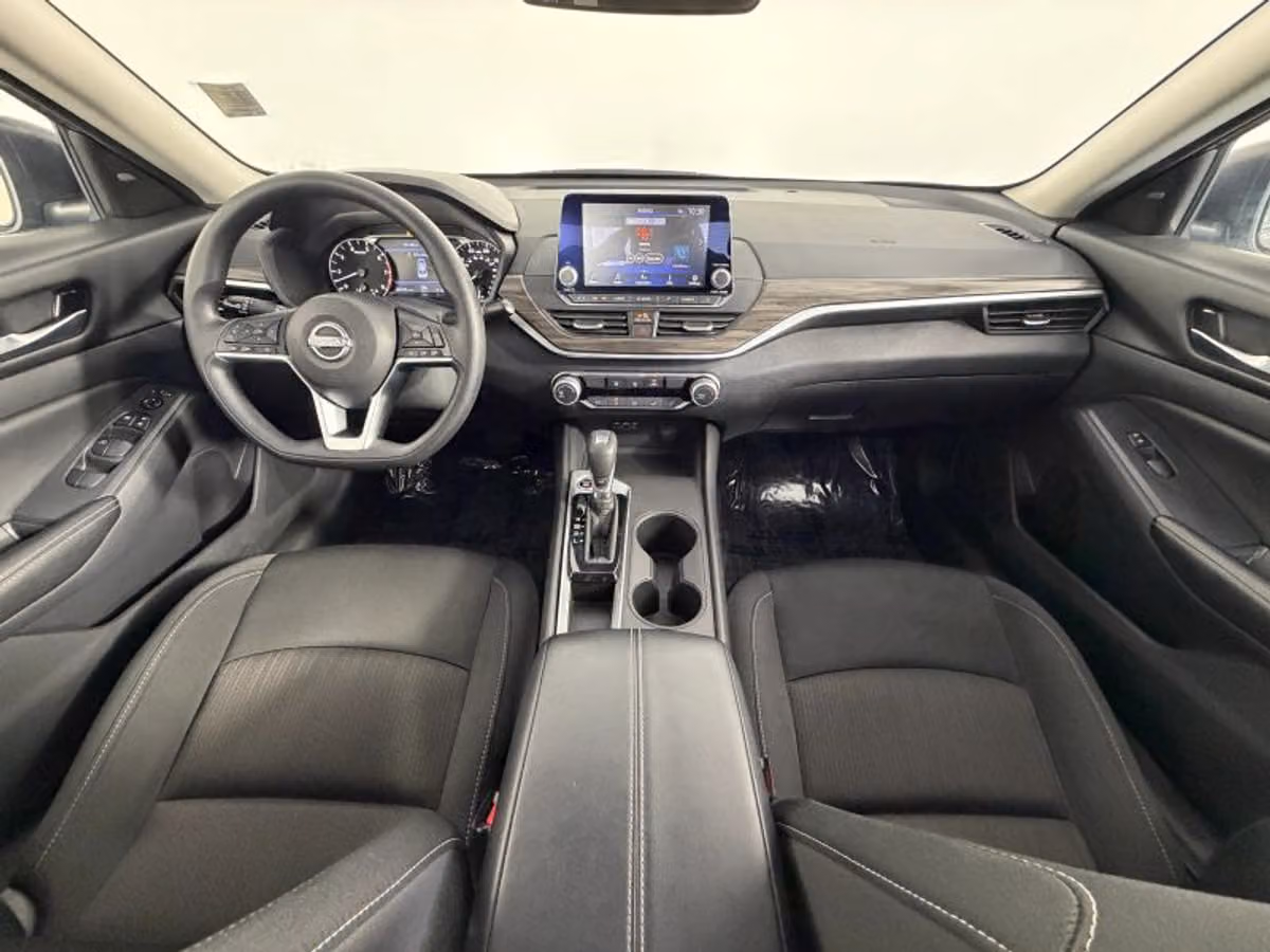 2025 Nissan Altima 2.5 SV Image 25