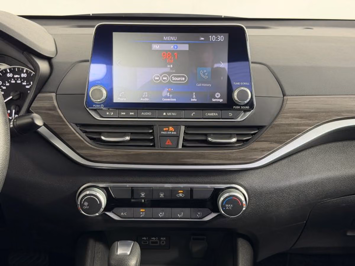 2025 Nissan Altima 2.5 SV Image 28