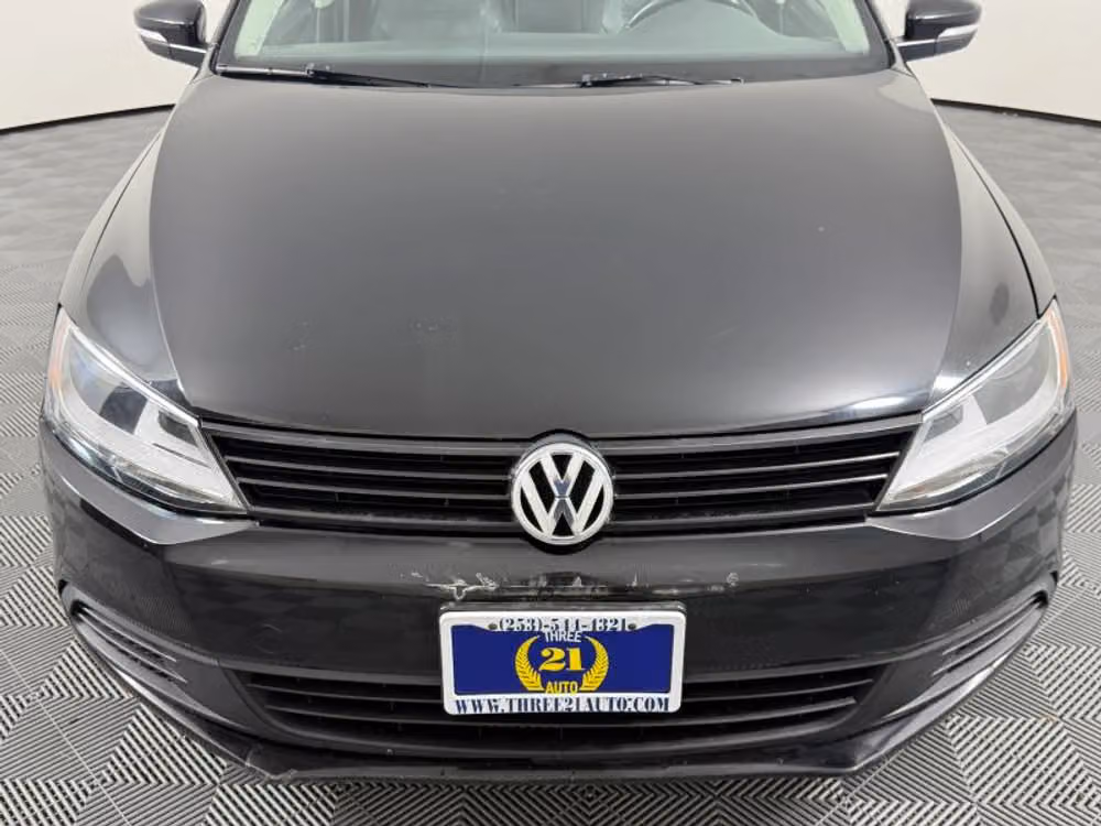 2012 Volkswagen Jetta 2.5L SE Sedan 4D Image 3