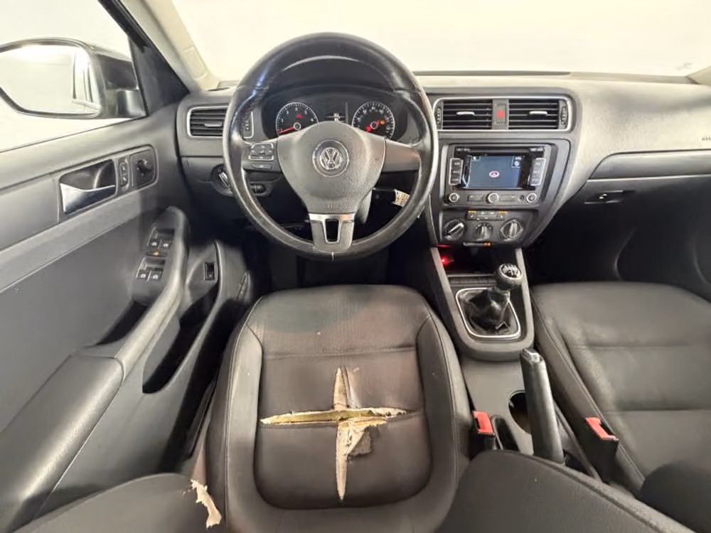 2012 Volkswagen Jetta 2.5L SE Sedan 4D Image 11
