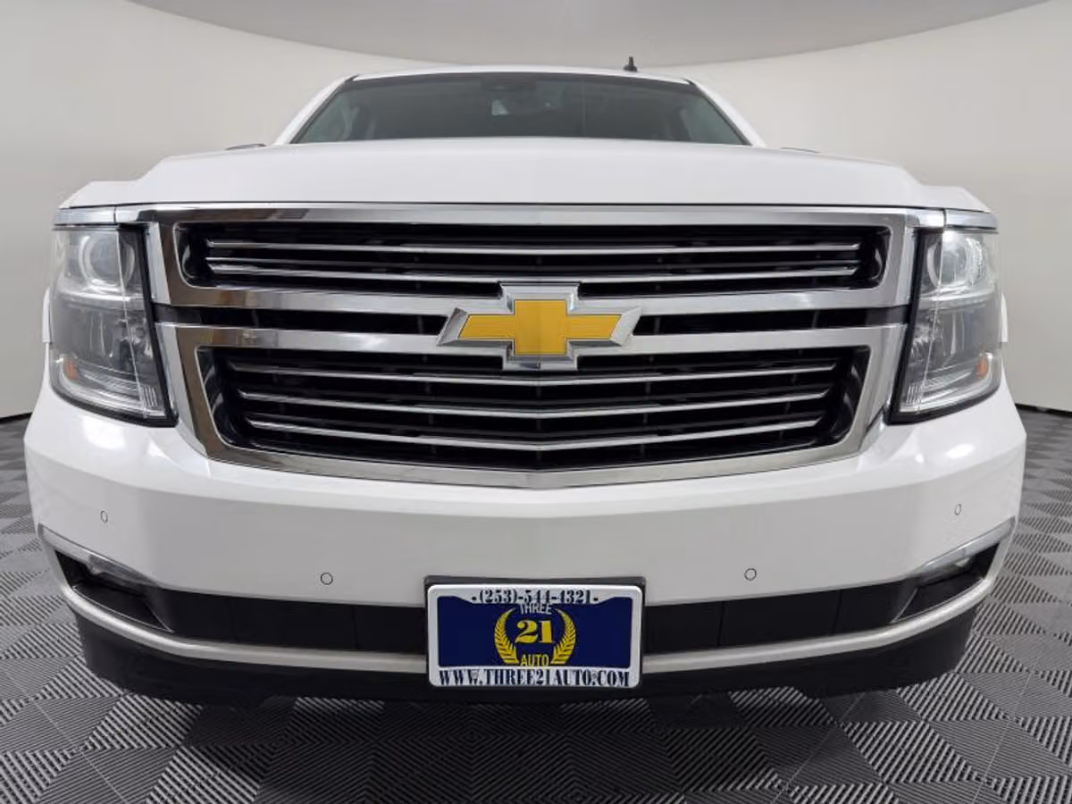 2015 Chevrolet Suburban LTZ Image 3