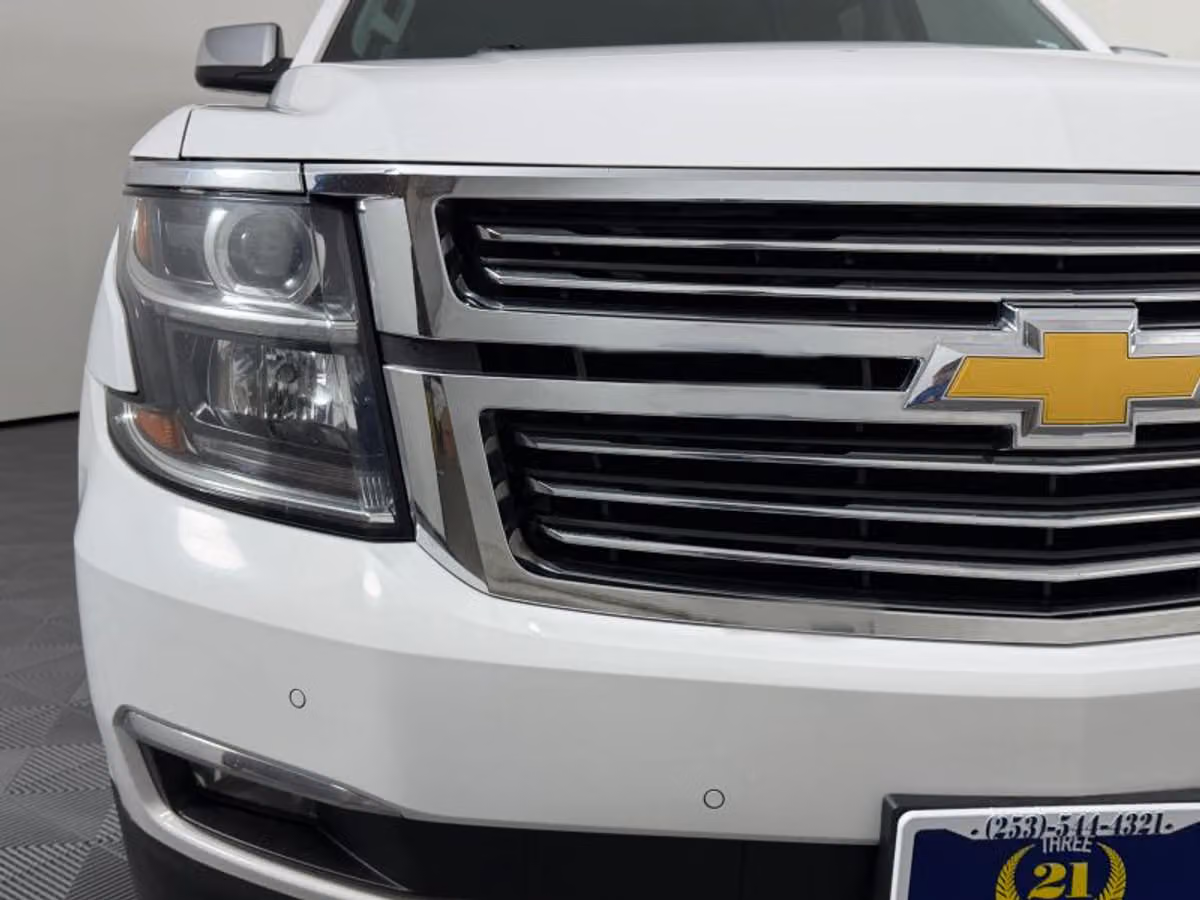 2015 Chevrolet Suburban LTZ Image 4