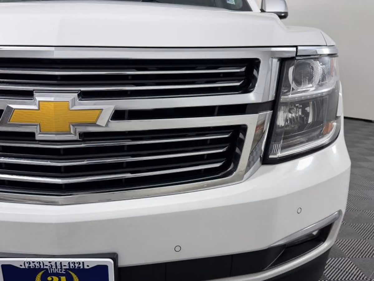2015 Chevrolet Suburban LTZ Image 5