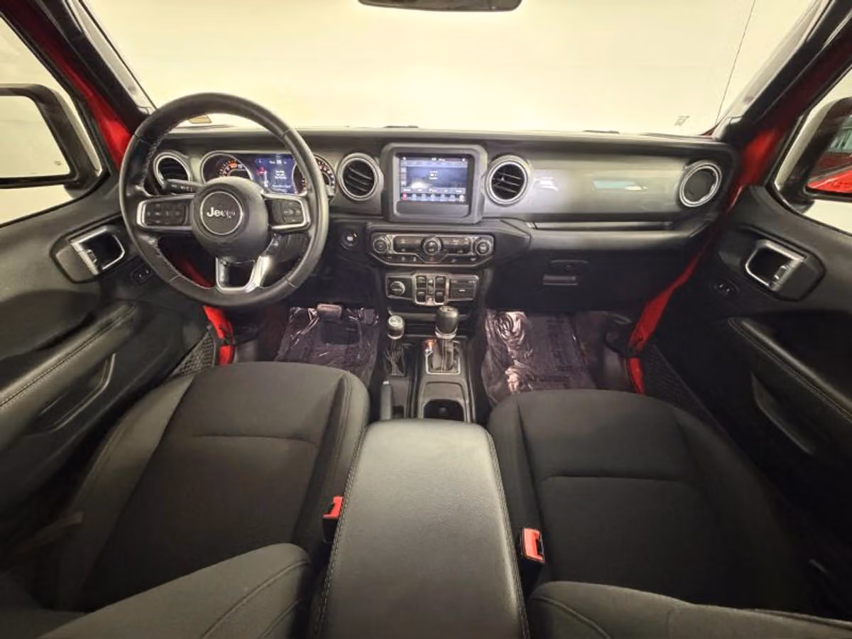 2020 Jeep Wrangler Unlimited Sahara Image 11