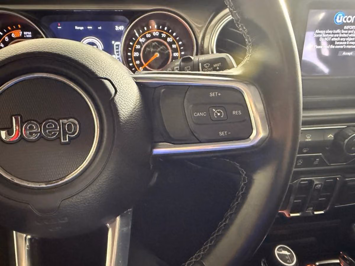 2020 Jeep Wrangler Unlimited Sahara Image 39
