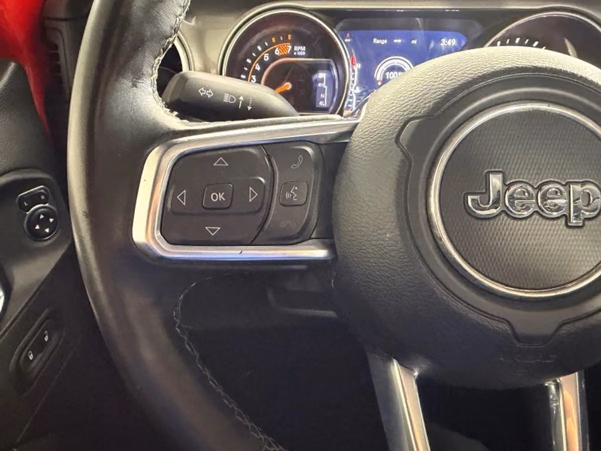 2020 Jeep Wrangler Unlimited Sahara Image 38