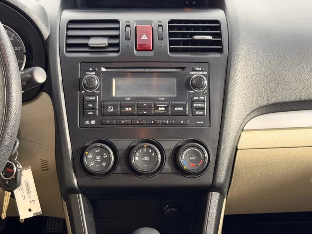 2013 Subaru XV Crosstrek 2.0i Premium Crossover Image 14