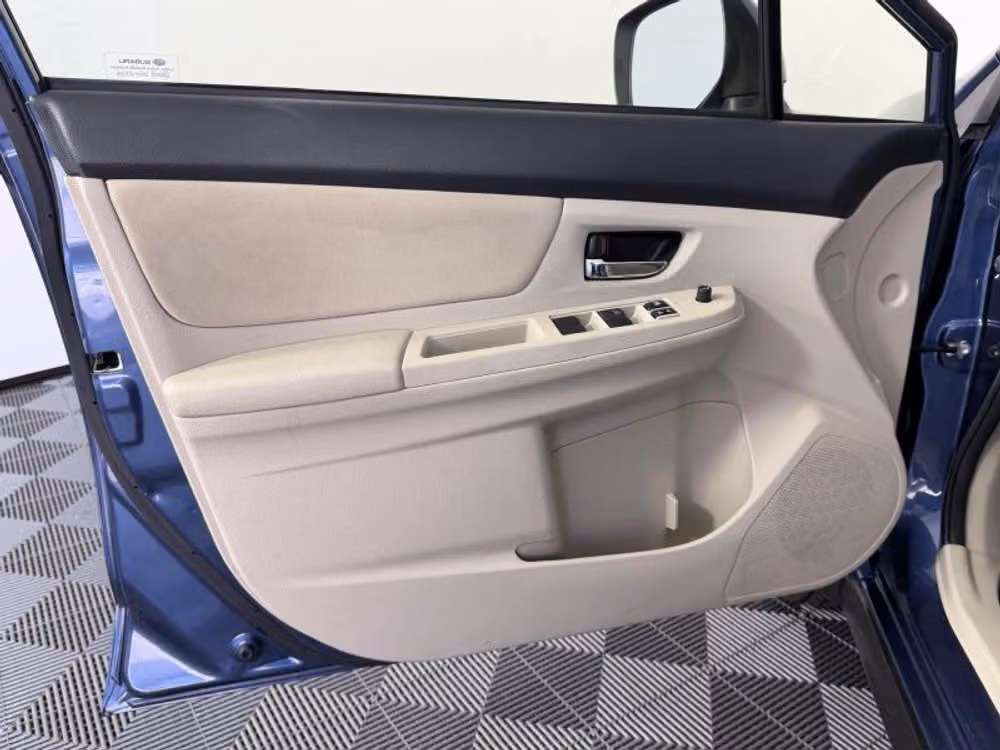 2013 Subaru XV Crosstrek 2.0i Premium Crossover Image 27