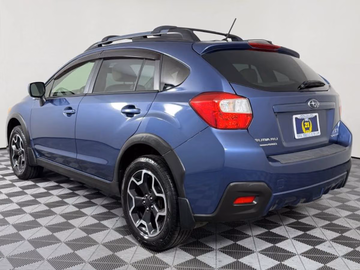 2013 Subaru XV Crosstrek 2.0i Premium Crossover Image 4