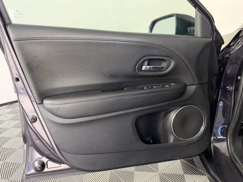 2016 Honda HR-V EX-L w/Navi Crossover Image 17