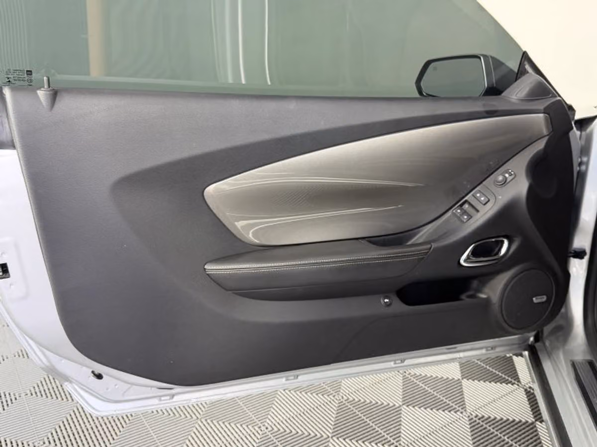 2015 Chevrolet Camaro SS Image 31