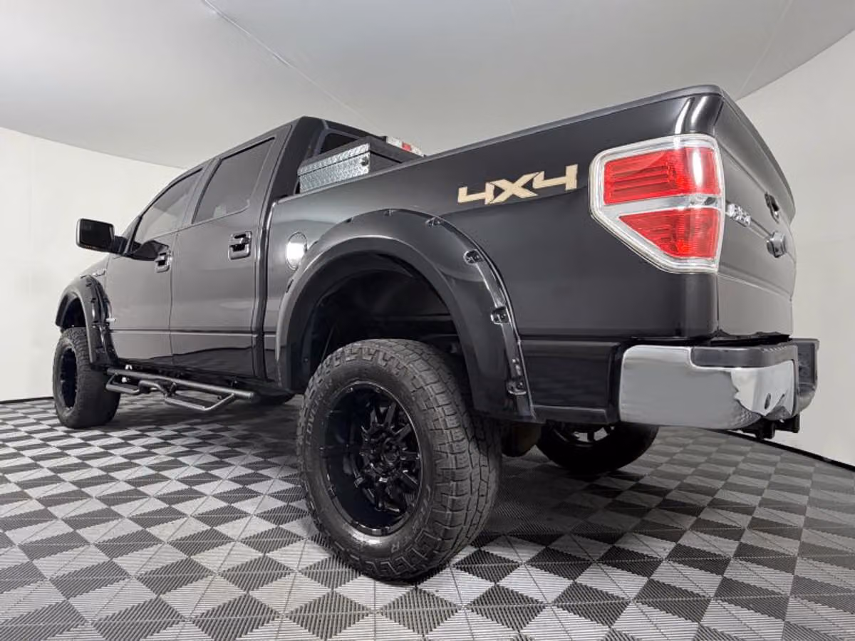 2014 Ford F-150 Lariat SuperCrew Image 8
