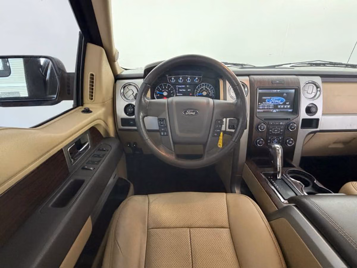 2014 Ford F-150 Lariat SuperCrew Image 17
