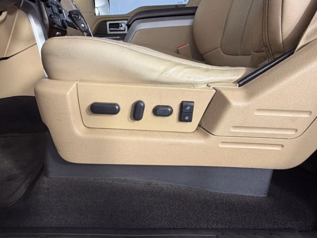 2014 Ford F-150 Lariat SuperCrew Image 39