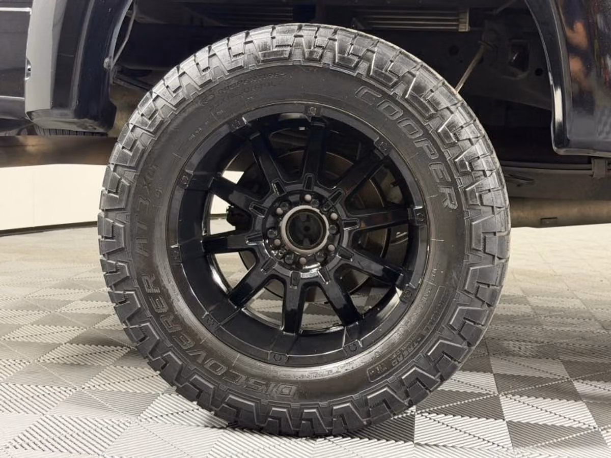 2014 Ford F-150 Lariat SuperCrew Image 30