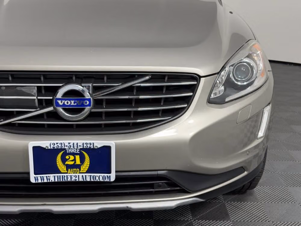 2016 Volvo XC60 T6 Drive-E Platinum Image 5