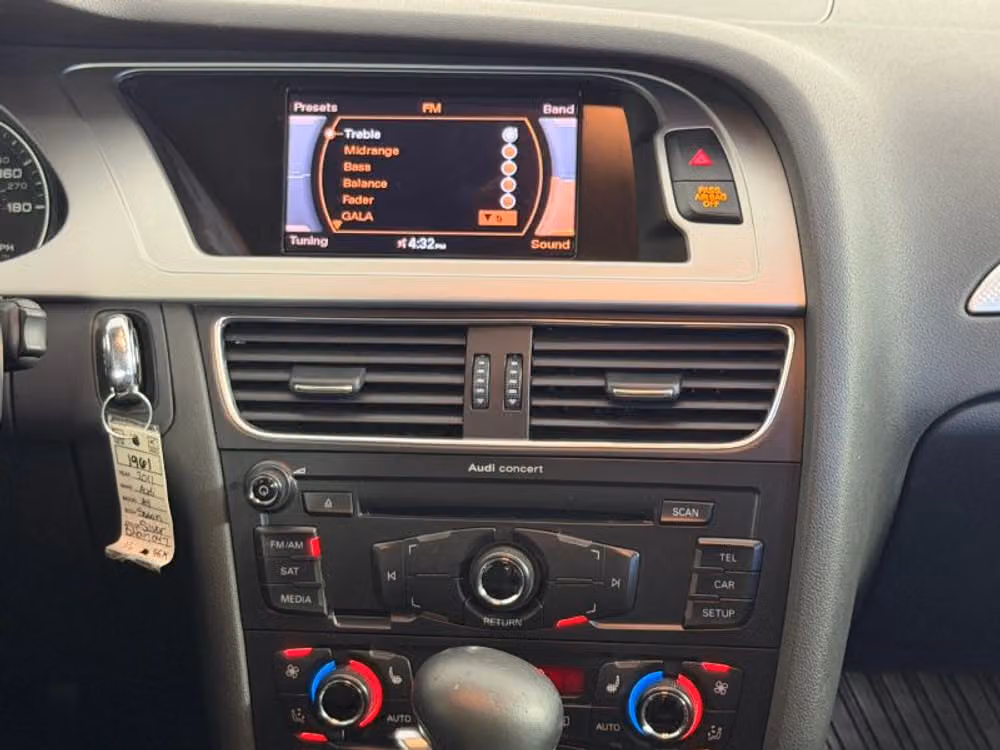 2011 Audi A4 2.0T quattro Premium Plus Image 16