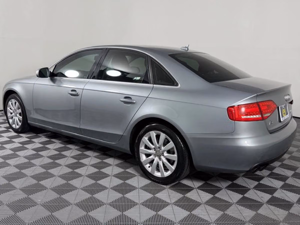 2011 Audi A4 2.0T quattro Premium Plus Image 9
