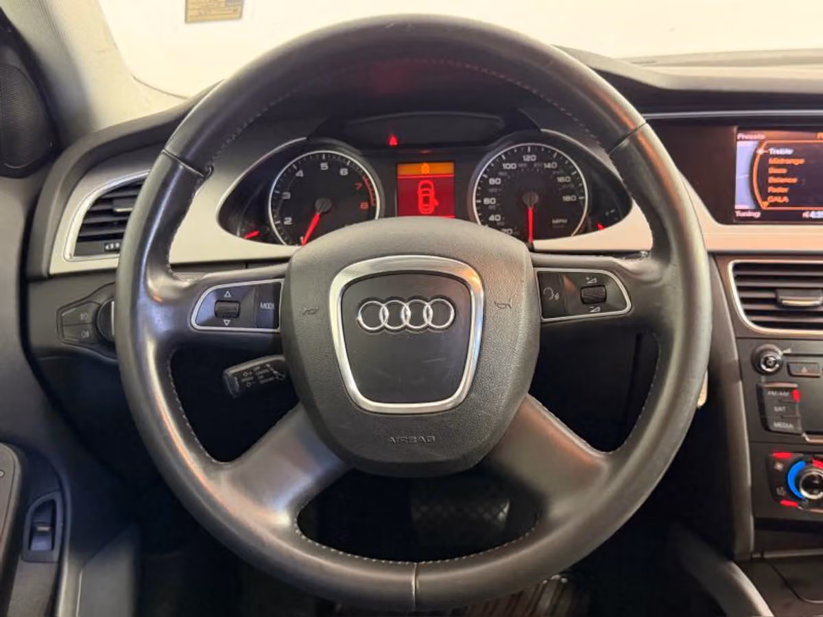 2011 Audi A4 2.0T quattro Premium Plus Image 15
