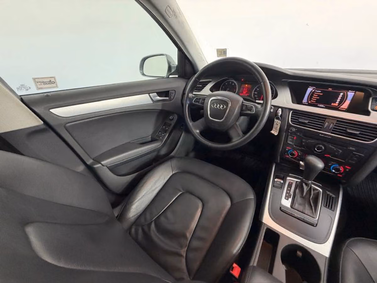 2011 Audi A4 2.0T quattro Premium Plus Image 12